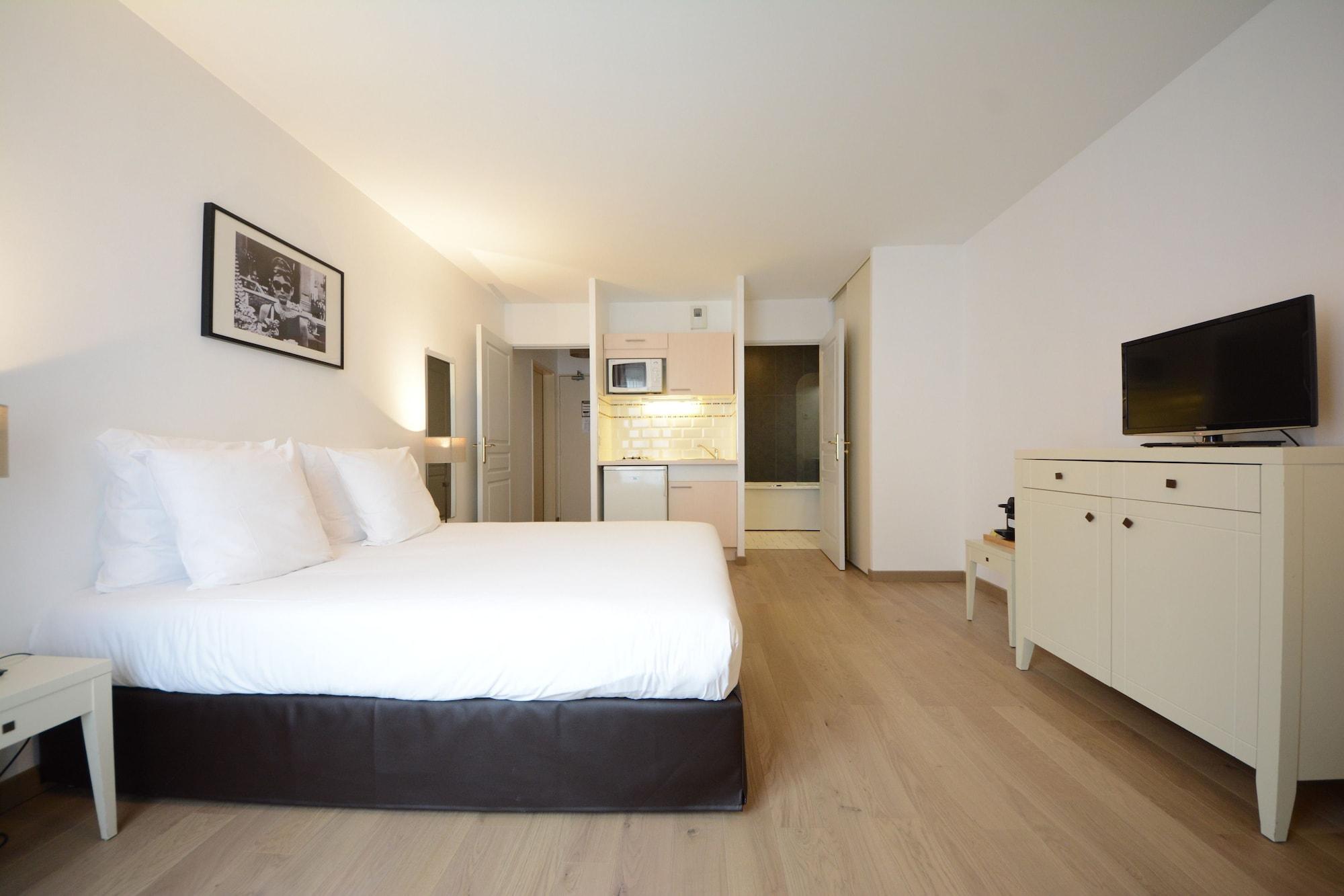 Hotel Cerise Chatou Exterior photo