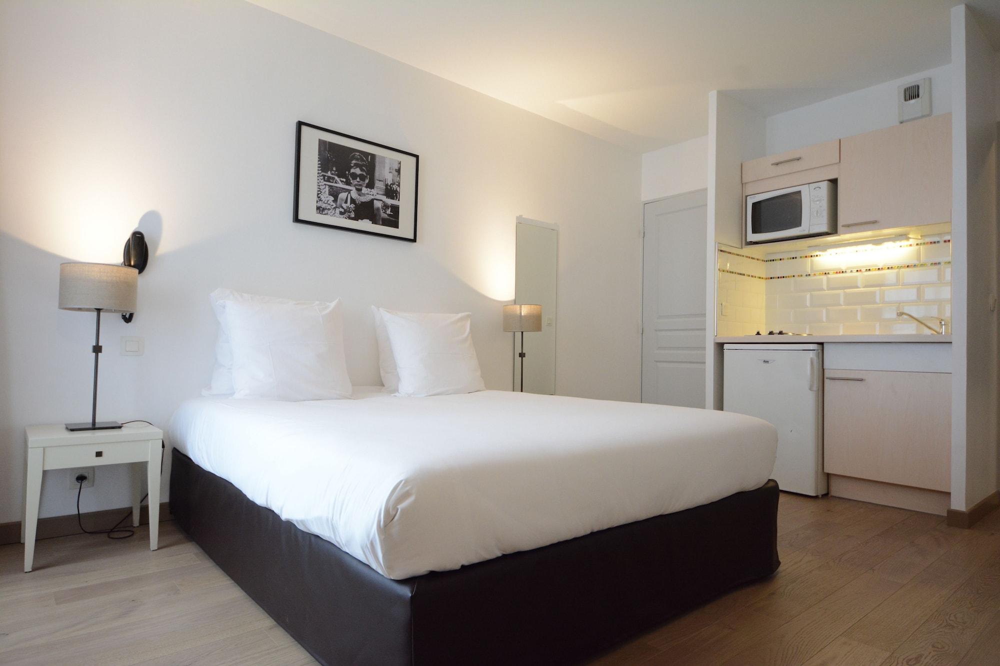 Hotel Cerise Chatou Exterior photo