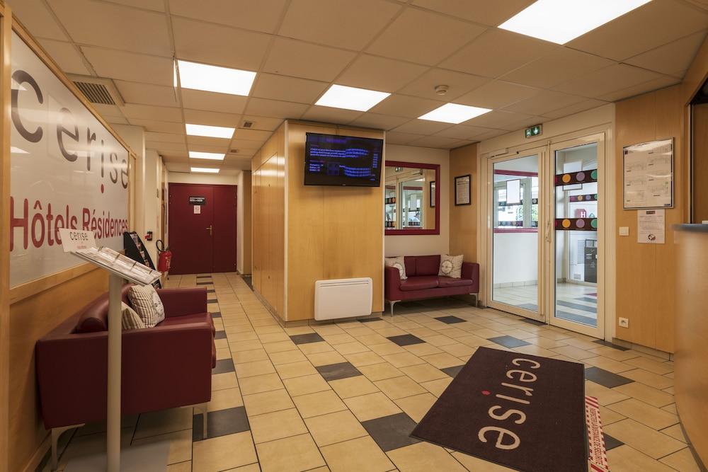 Hotel Cerise Chatou Exterior photo