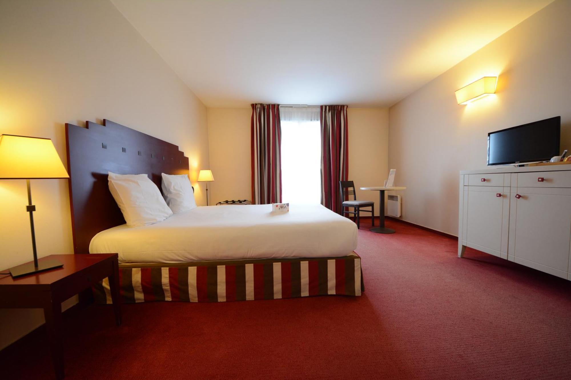 Hotel Cerise Chatou Exterior photo